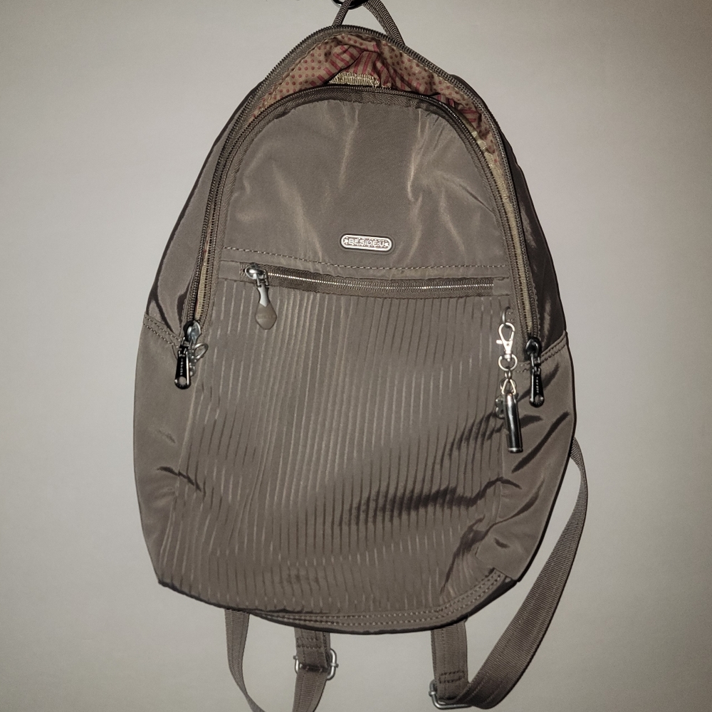 Beside-u backpack